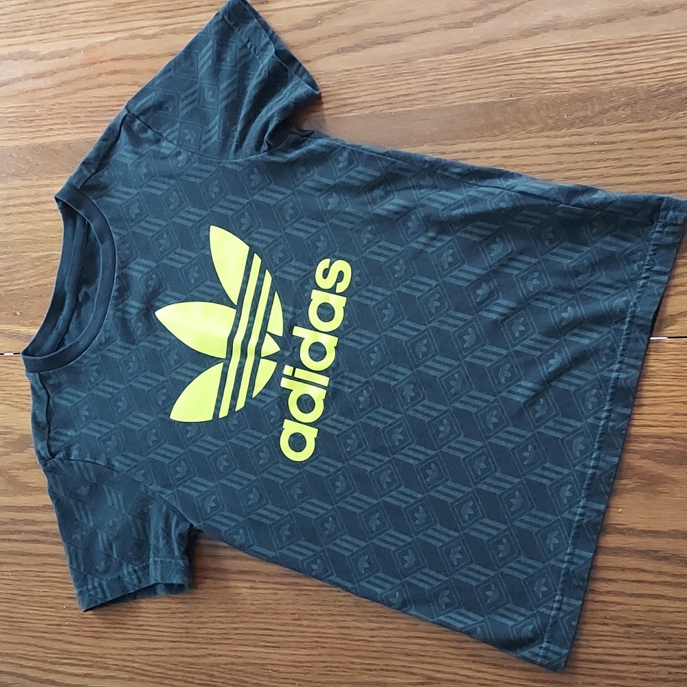 Adidas Tshirt Boys Size 9-10